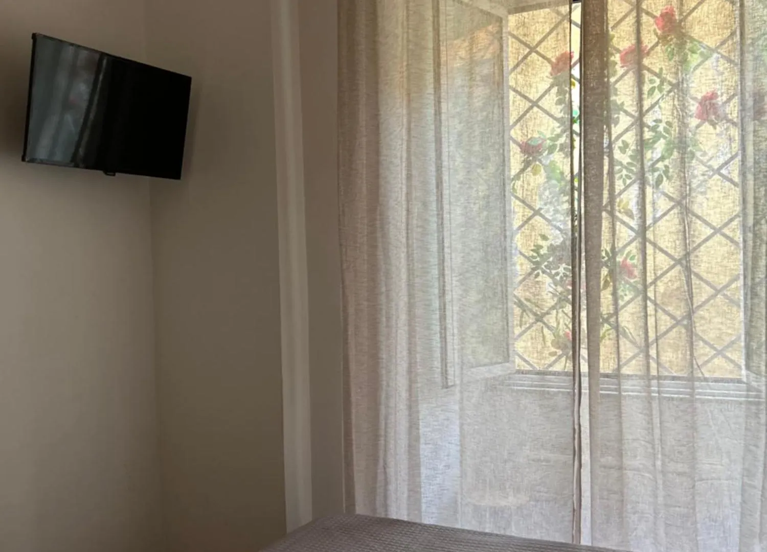 Don Sweet Home- Hedi 101 Ρώμη 0*,